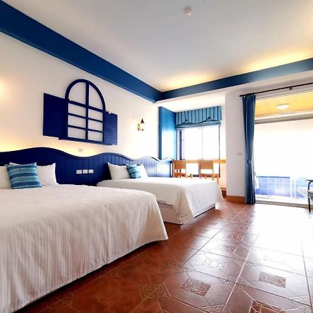 Love Ocean & Happy Bay Homestay 東港 エクステリア 写真