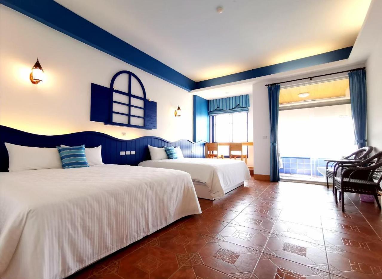 Love Ocean & Happy Bay Homestay 東港 エクステリア 写真
