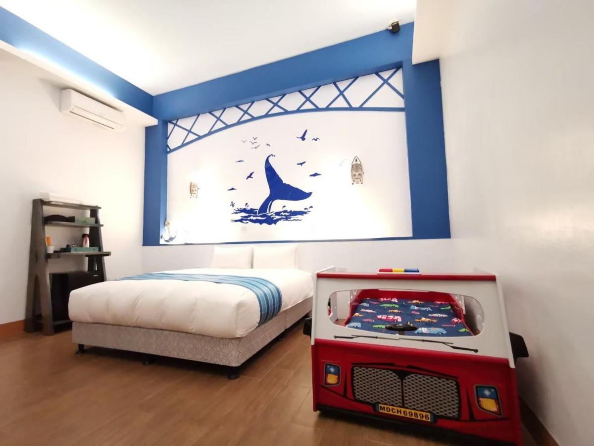 Love Ocean & Happy Bay Homestay 東港 エクステリア 写真