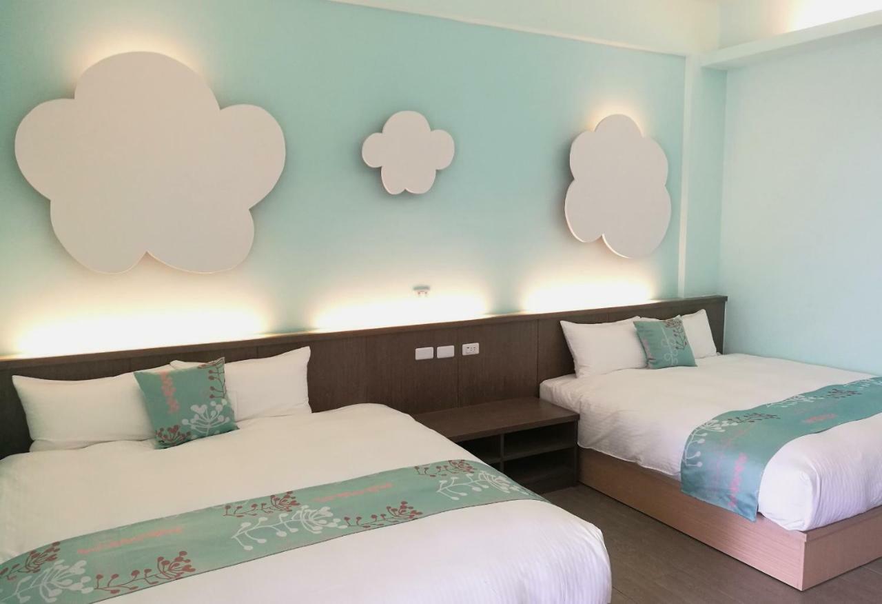 Love Ocean & Happy Bay Homestay 東港 エクステリア 写真