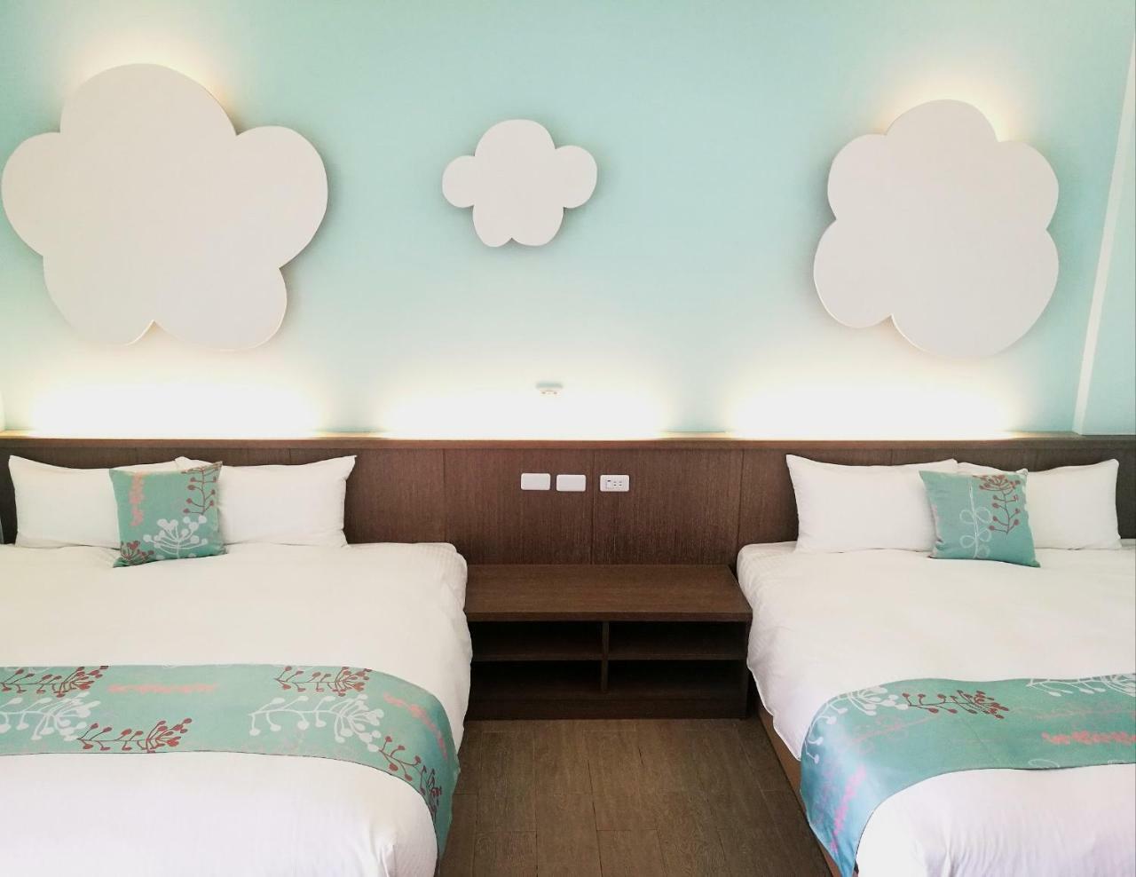 Love Ocean & Happy Bay Homestay 東港 エクステリア 写真