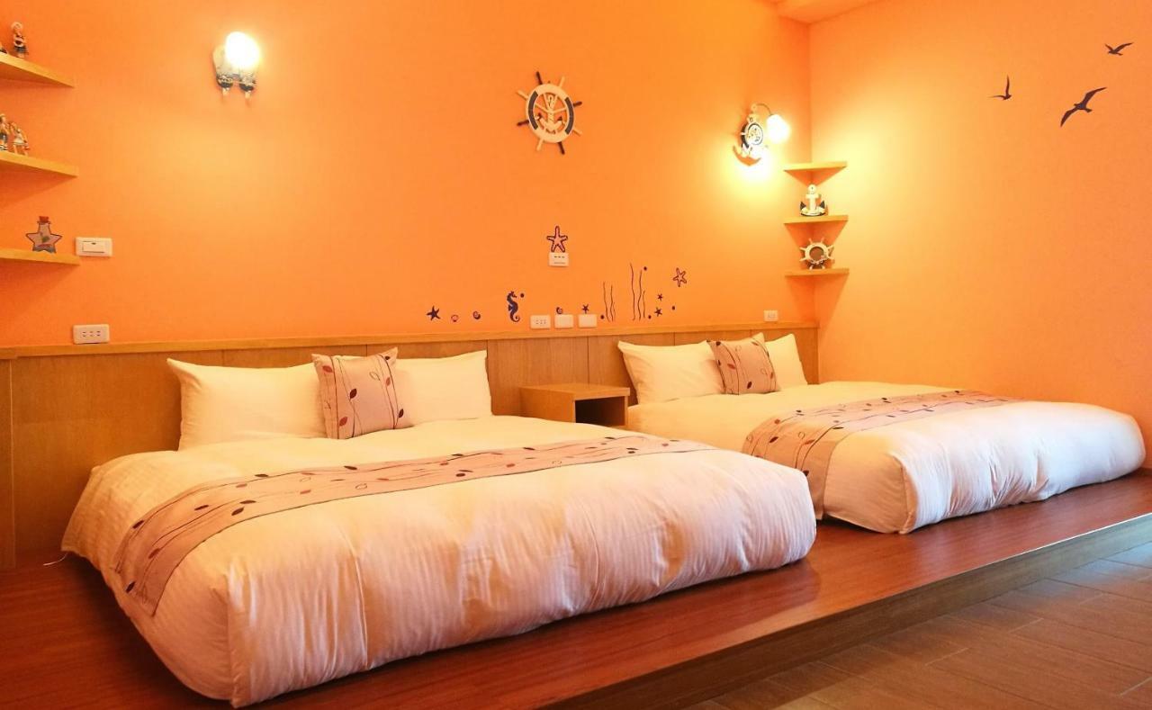 Love Ocean & Happy Bay Homestay 東港 エクステリア 写真