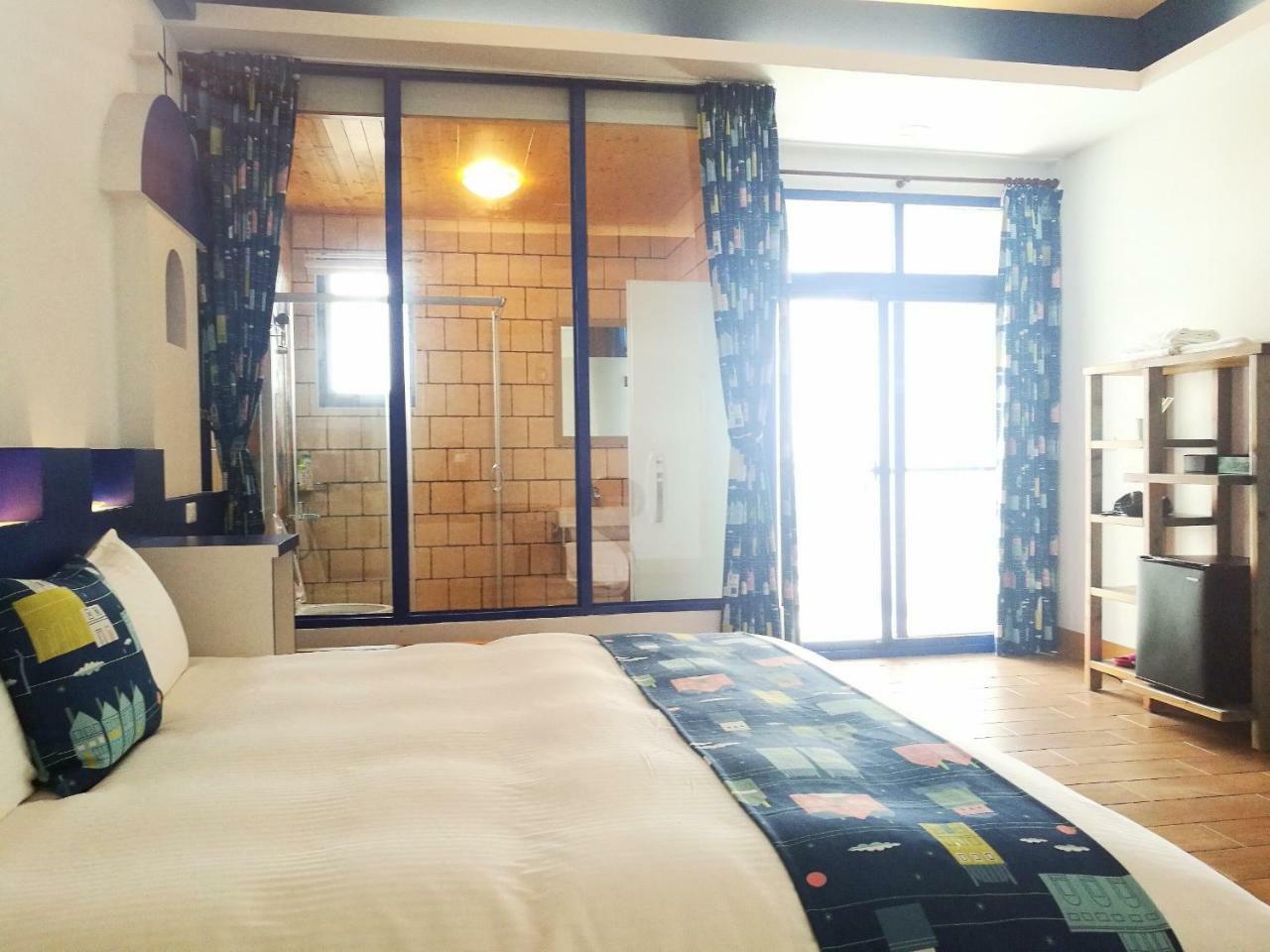 Love Ocean & Happy Bay Homestay 東港 エクステリア 写真
