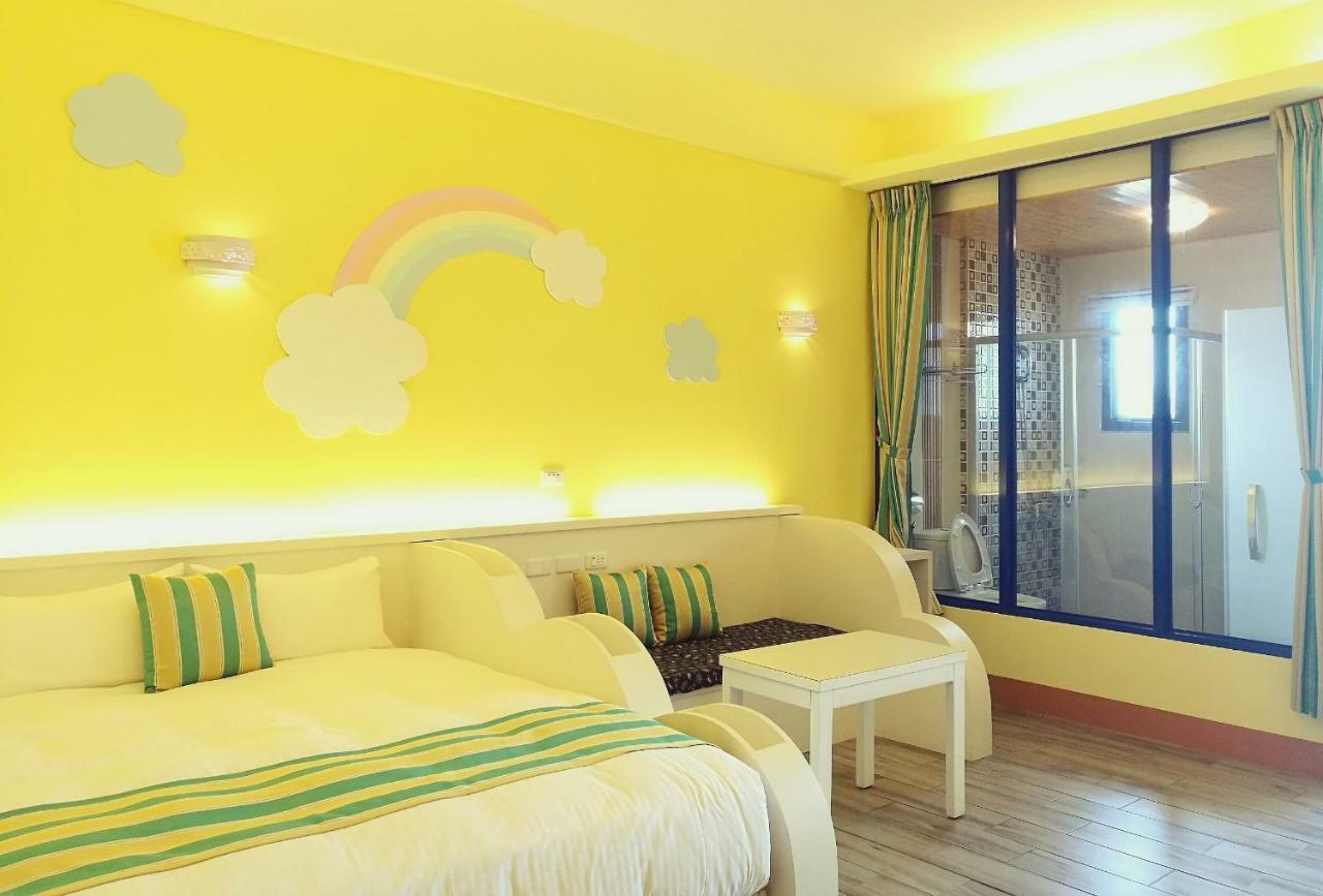 Love Ocean & Happy Bay Homestay 東港 エクステリア 写真