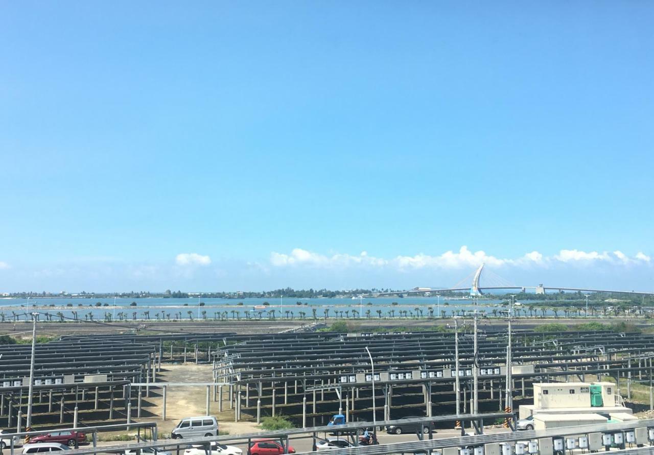 Love Ocean & Happy Bay Homestay 東港 エクステリア 写真